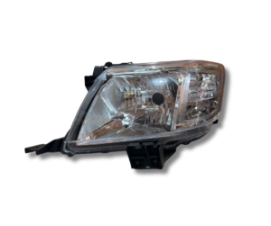 Faro Delantero – Toyota Hilux KUN 2012/15