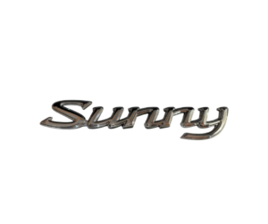 Logo Emblema Trasero – Nissan Sunny